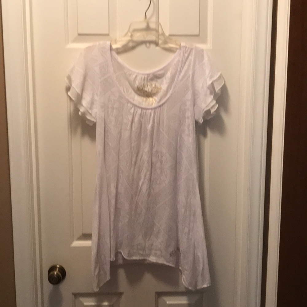 Seven7 White top w/asymmetric hem Sz L